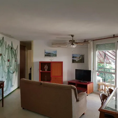 Apartamento Torre Exagonal